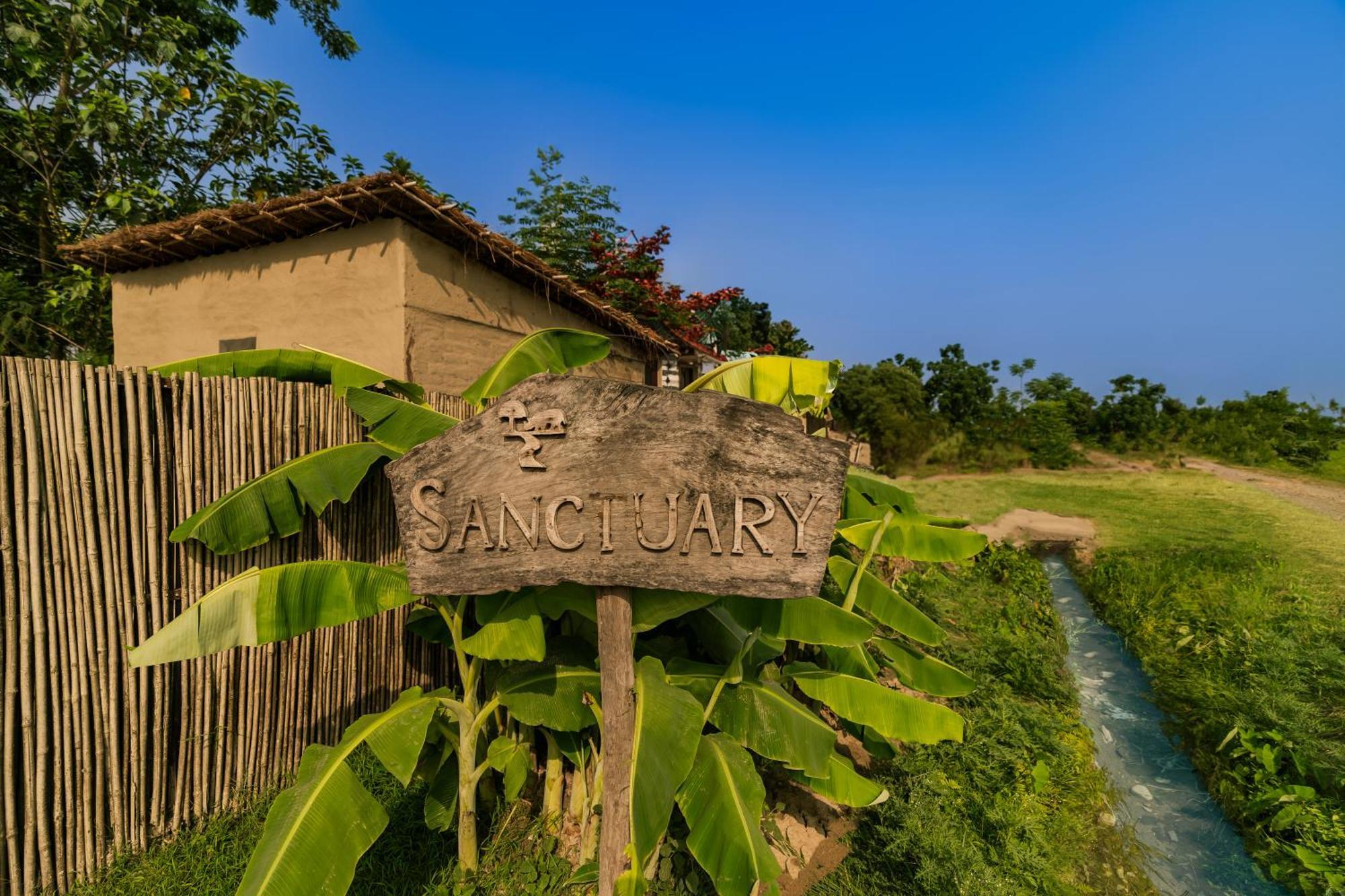 Sanctuary Chitwan National Park Eksteriør bilde